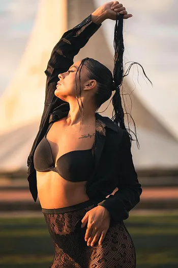 Tess - HK 141 Escort in 
    Kwun Tong
}