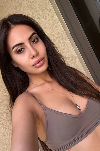 Adel - HK 141 Escort in 
    Sai Kung
}